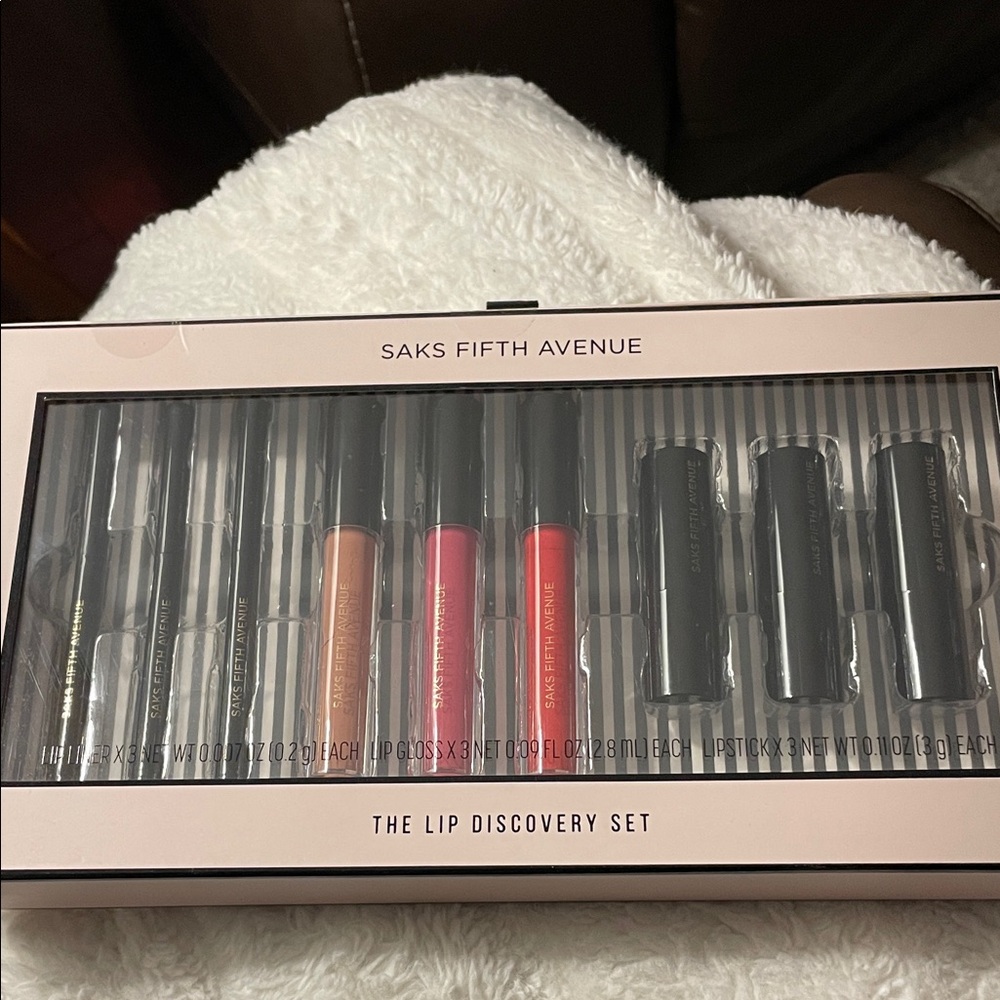 Saks Fifth Avenue Lip Discovery Set - Pink, Red, Nude
